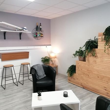 Hotel Nemo Aeroport De Pau - Kb Hotel Group Sauvagnon Экстерьер фото