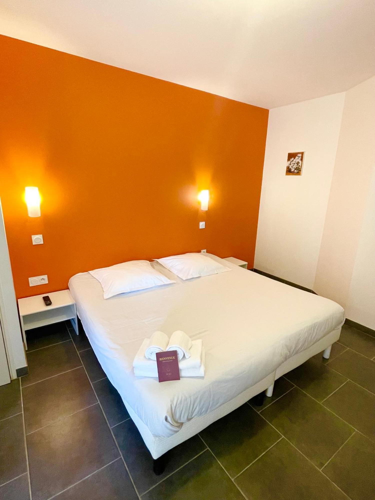 Hotel Nemo Aeroport De Pau - Kb Hotel Group Sauvagnon Экстерьер фото