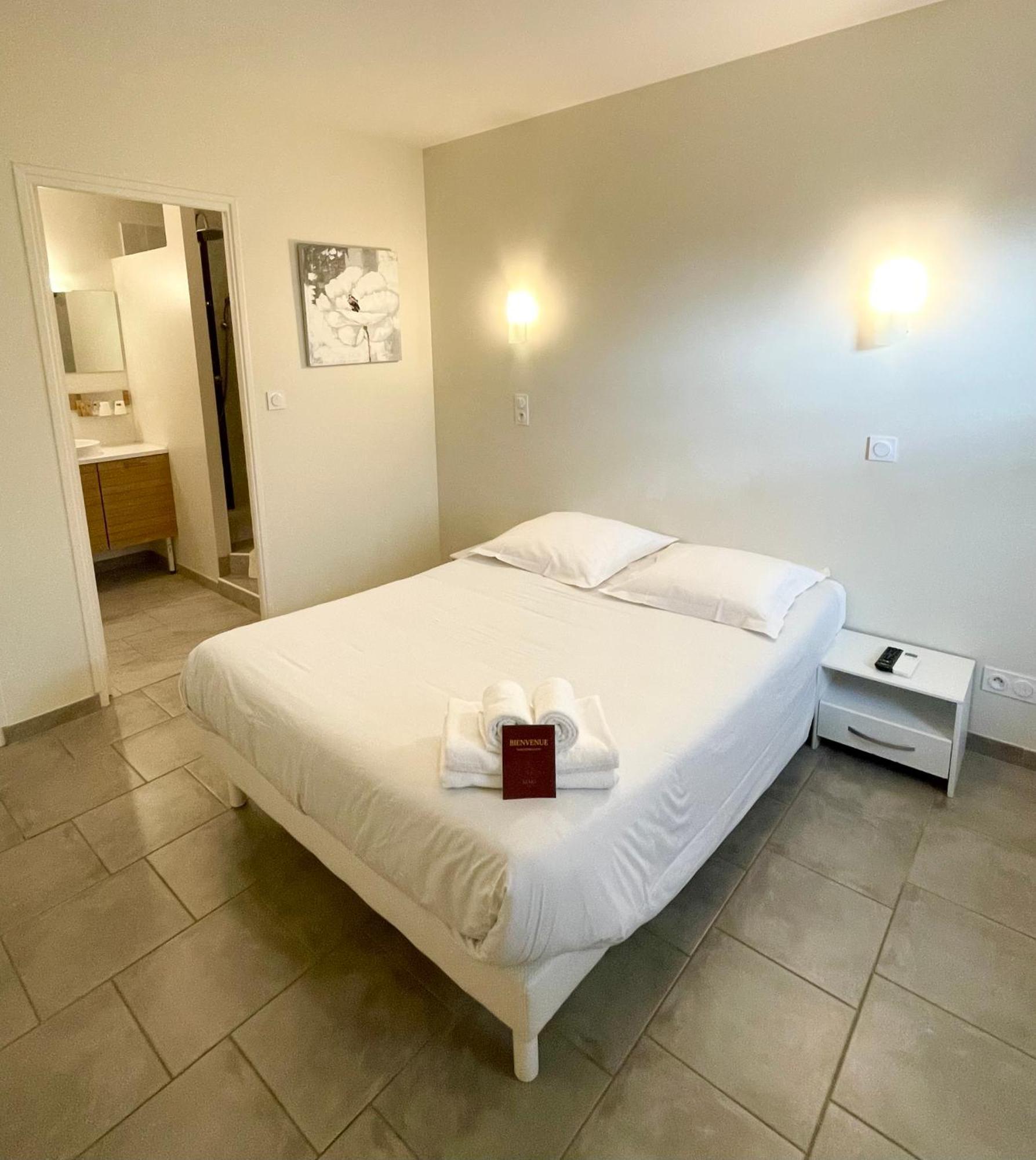 Hotel Nemo Aeroport De Pau - Kb Hotel Group Sauvagnon Экстерьер фото