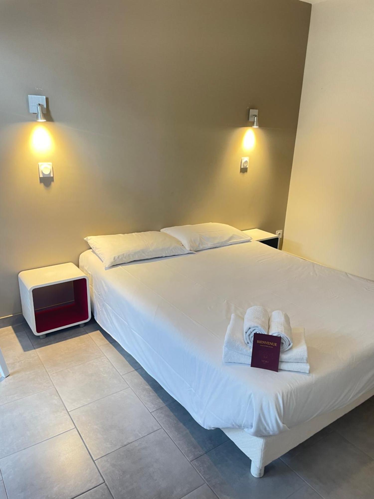 Hotel Nemo Aeroport De Pau - Kb Hotel Group Sauvagnon Экстерьер фото