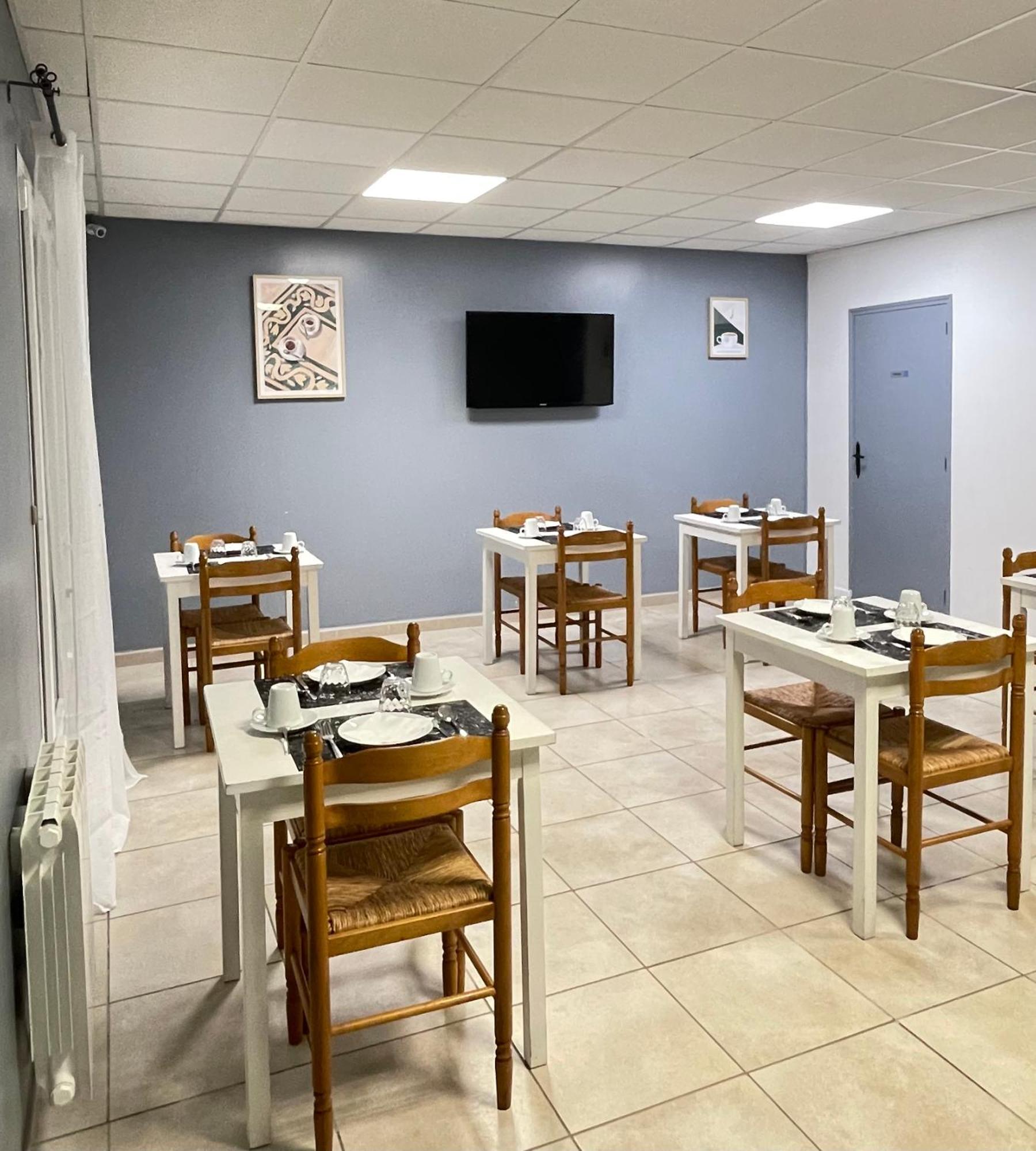 Hotel Nemo Aeroport De Pau - Kb Hotel Group Sauvagnon Экстерьер фото