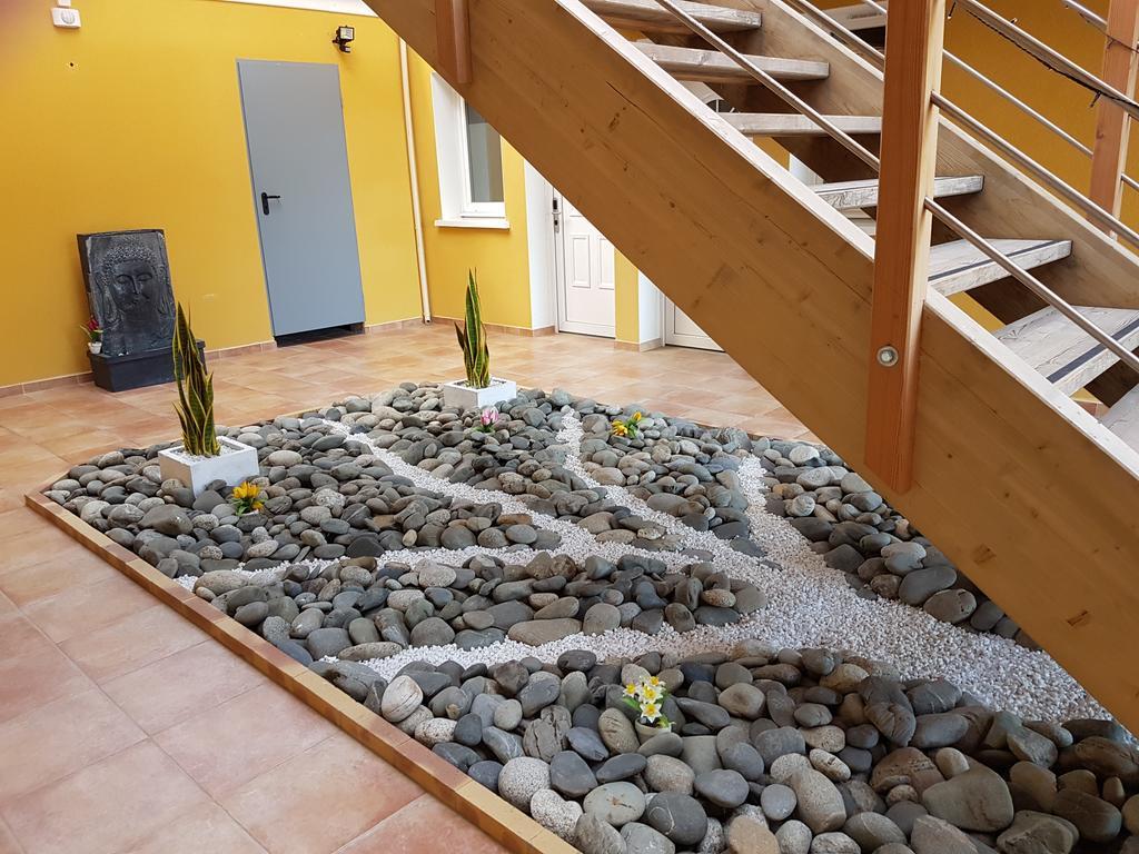 Hotel Nemo Aeroport De Pau - Kb Hotel Group Sauvagnon Экстерьер фото